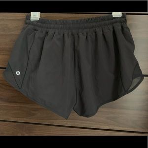 Lululemon Hotty Hot shorts• Size 8•